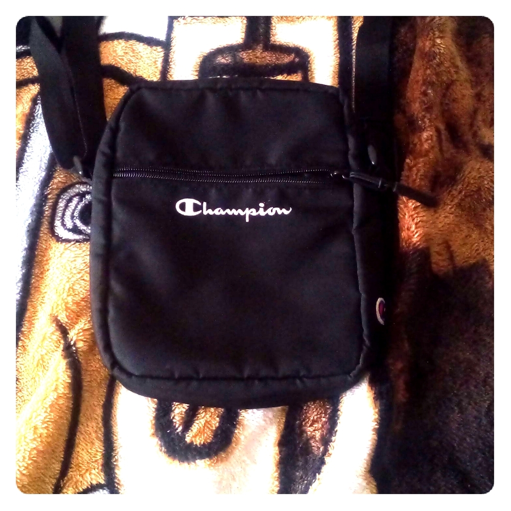 Champion side bag